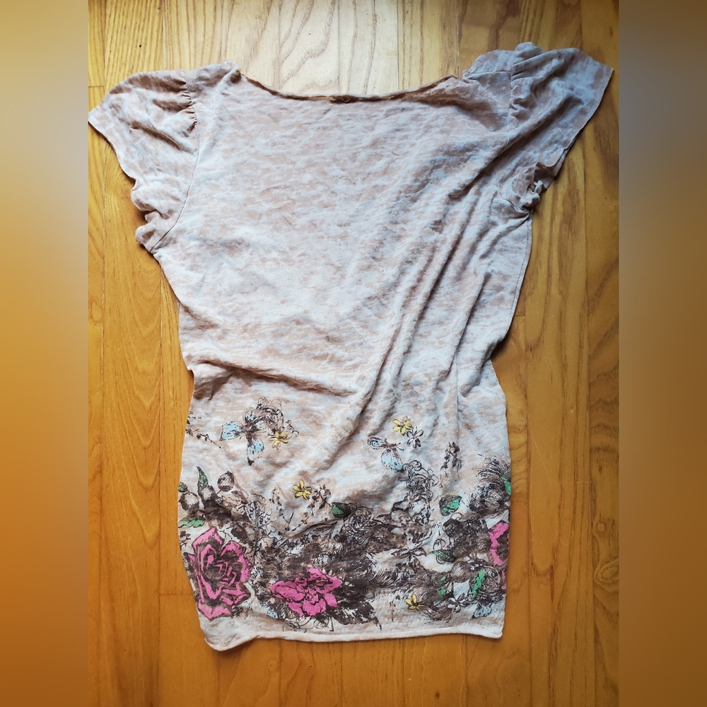 Low back sexy tee-shirt